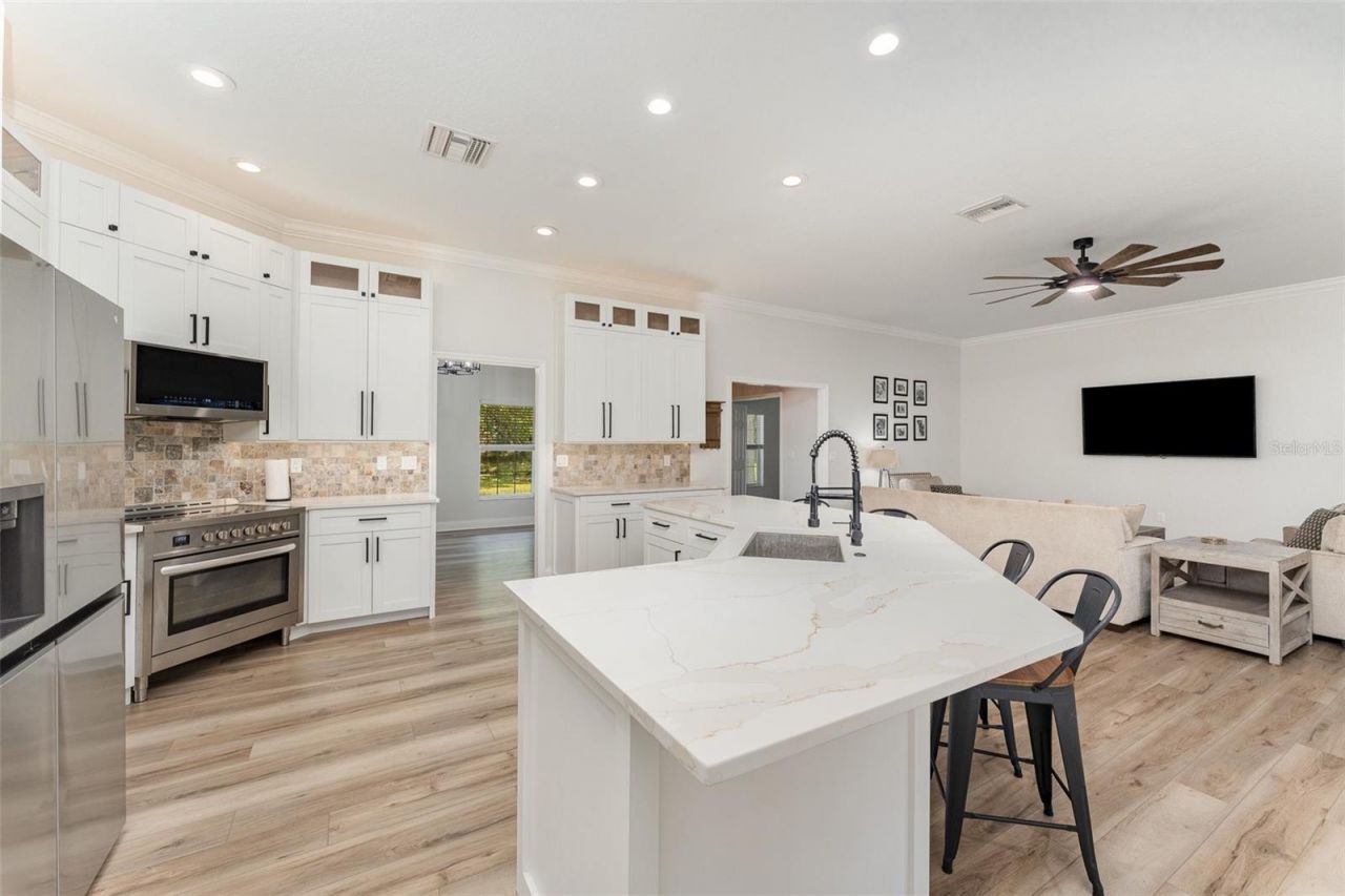 5820 E Johnson Avenue, Haines City, FL 33844 Photo