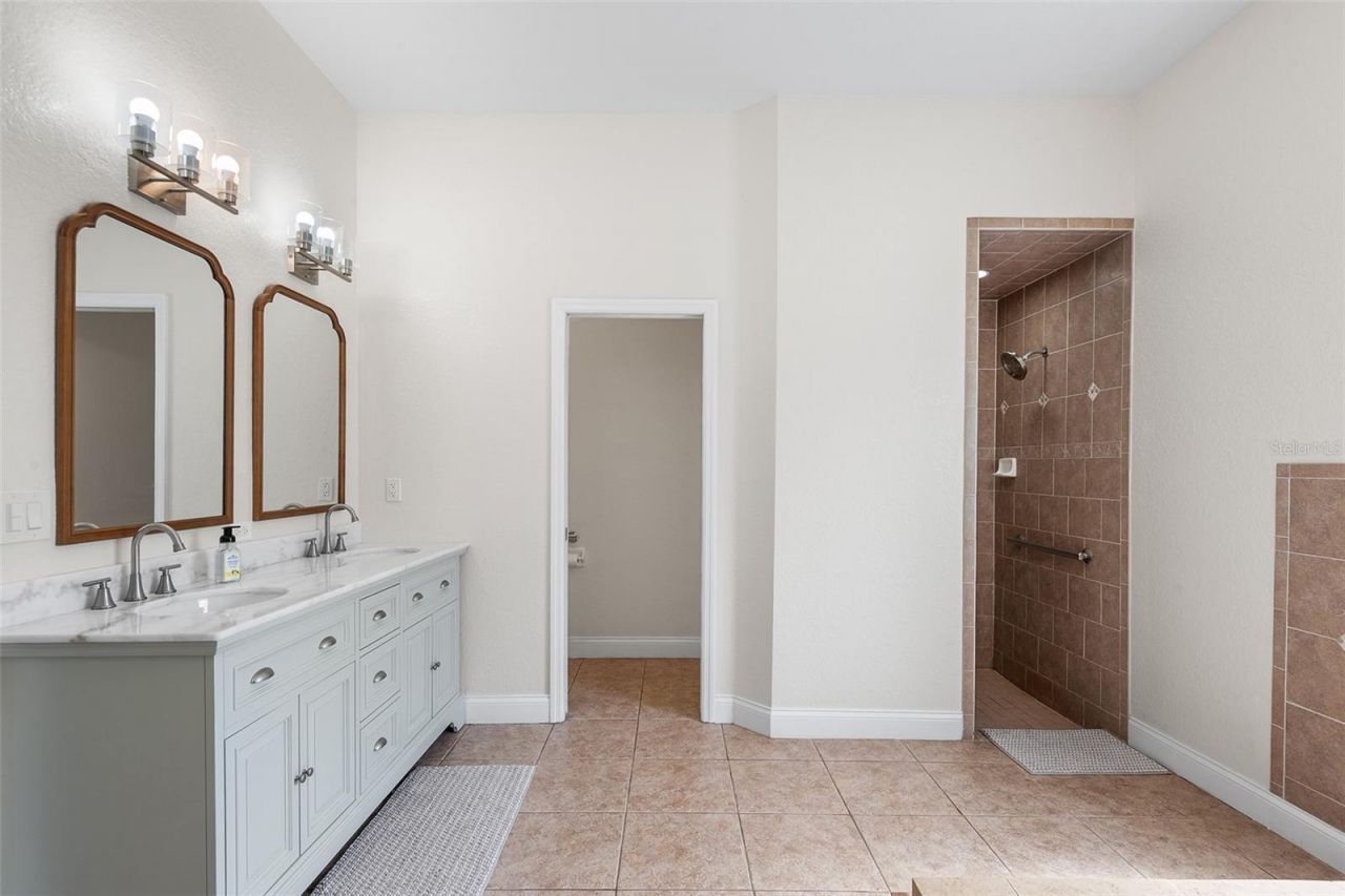 5820 E Johnson Avenue, Haines City, FL 33844 Photo