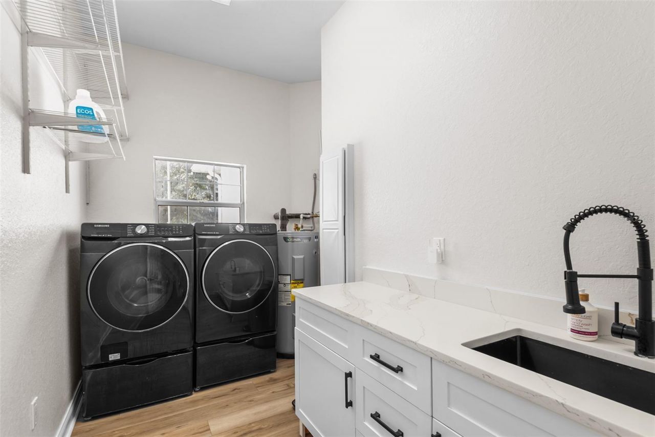 5820 E Johnson Avenue, Haines City, FL 33844 Photo