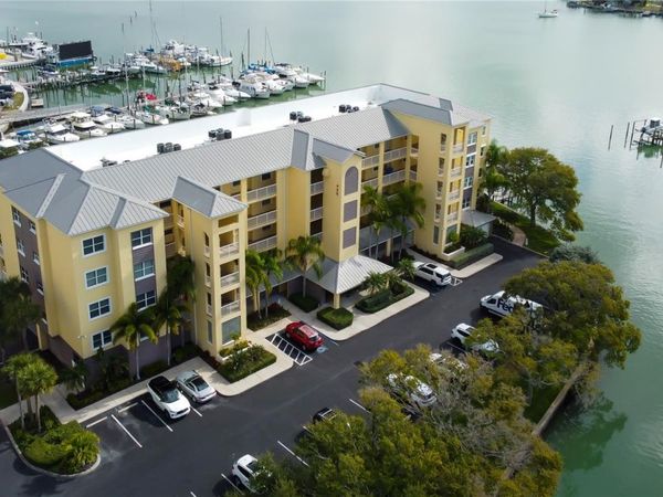 425 150TH AVENUE, Unit 2504, MADEIRA BEACH, FL 33708