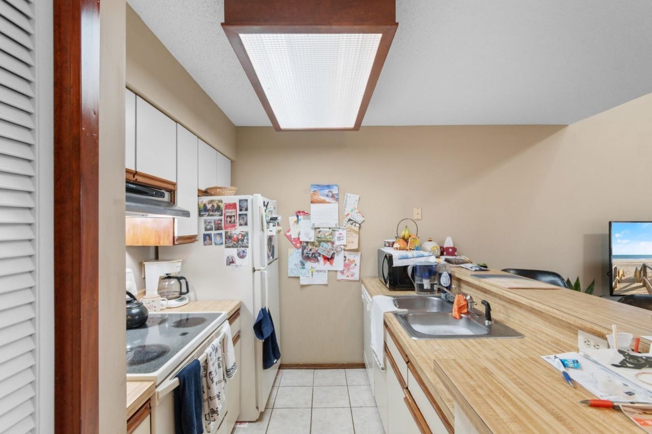 4498 Little River Inn Ln. Photo 5