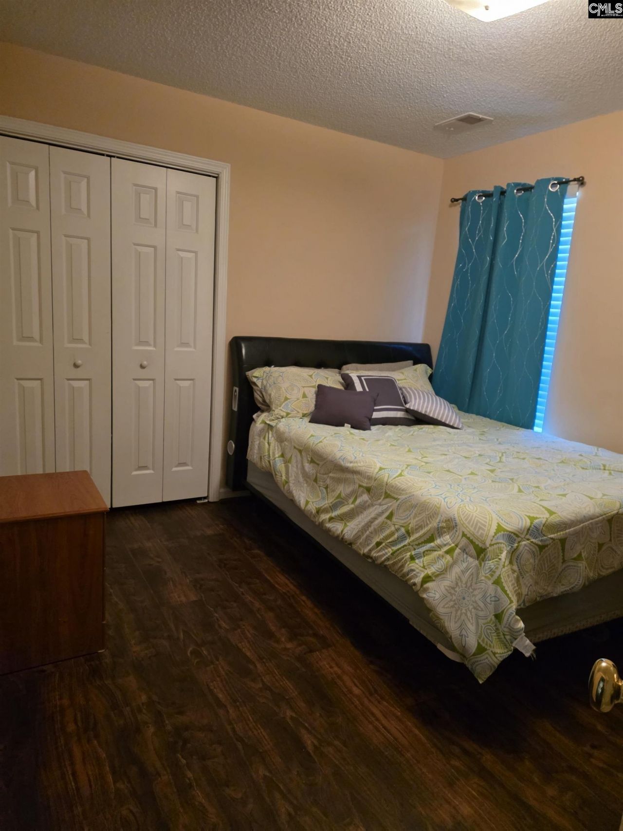 316 Legend Oaks Drive  Photo 11