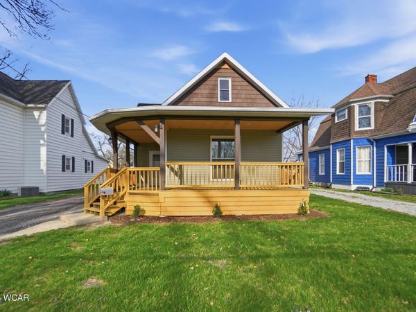 735 N Elizabeth Street, Lima, OH 45801