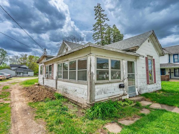 529 W State Street, Albany, IN 47320