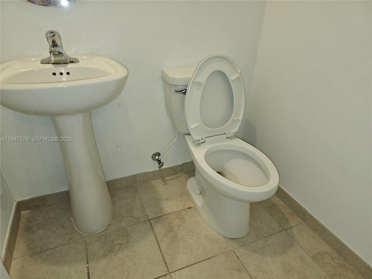 278 NE 208th Ter, Miami, FL 33179 Photo