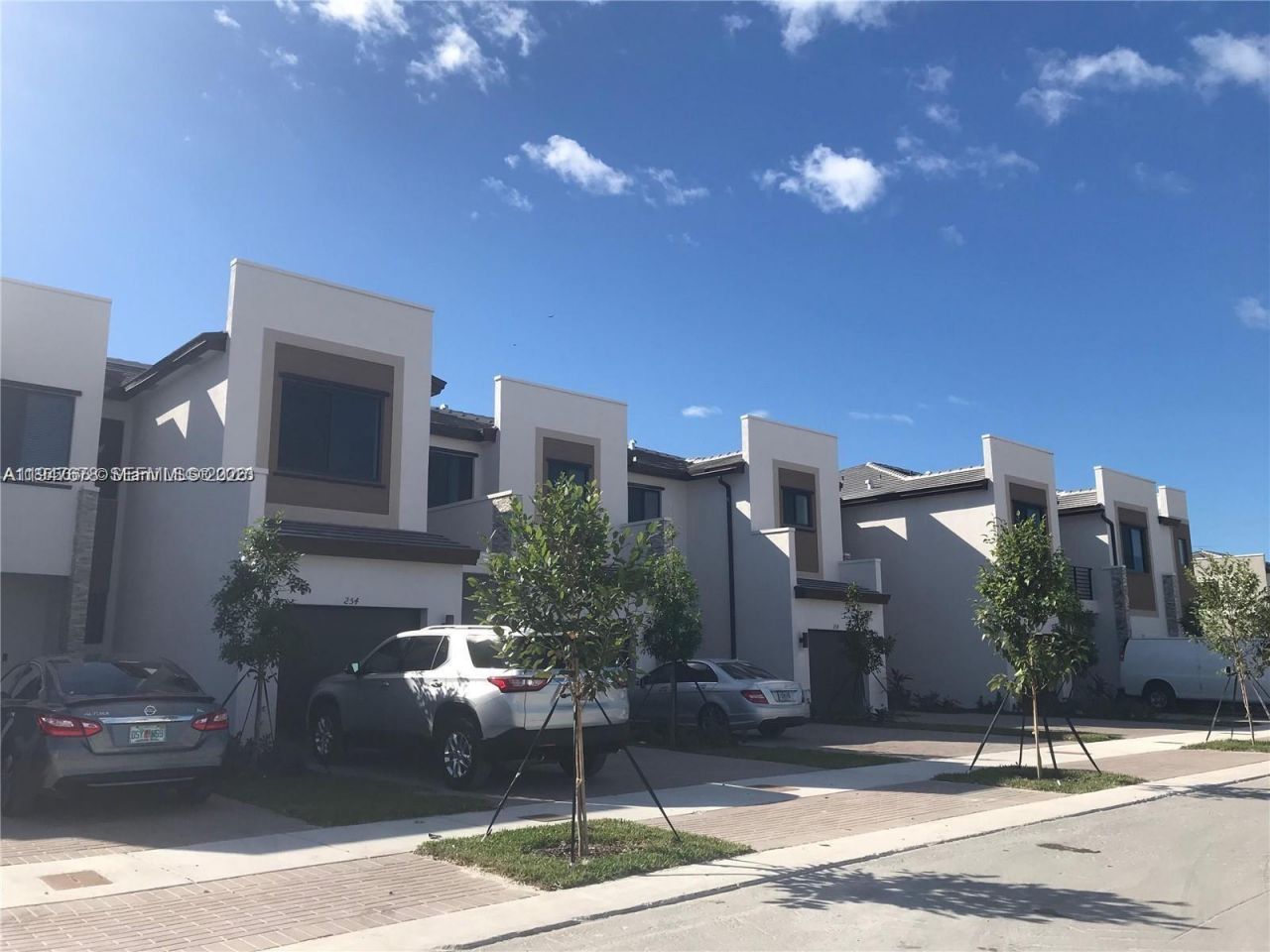 278 NE 208th Ter, Miami, FL 33179 Photo