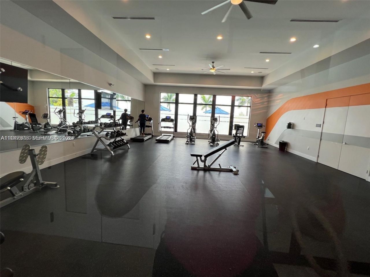 278 NE 208th Ter, Miami, FL 33179 Photo