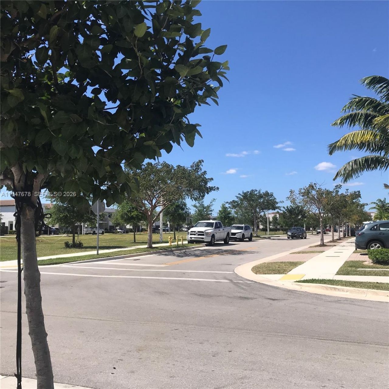 278 NE 208th Ter, Miami, FL 33179 Photo