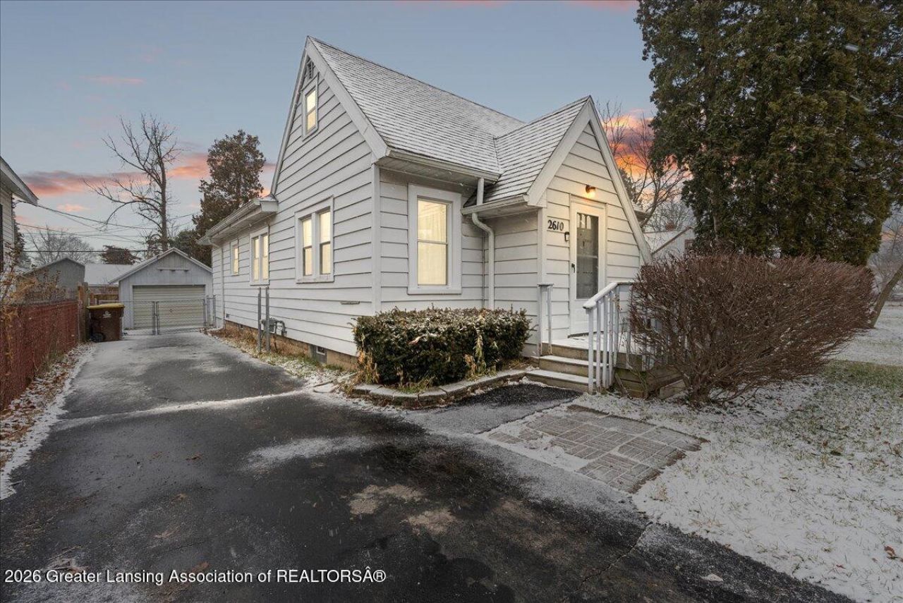 2610 W Washtenaw Street, Lansing, MI 48917 Main Photo