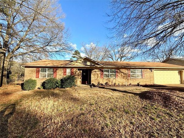 303 S Inglewood Avenue , Russellville, AR 72801