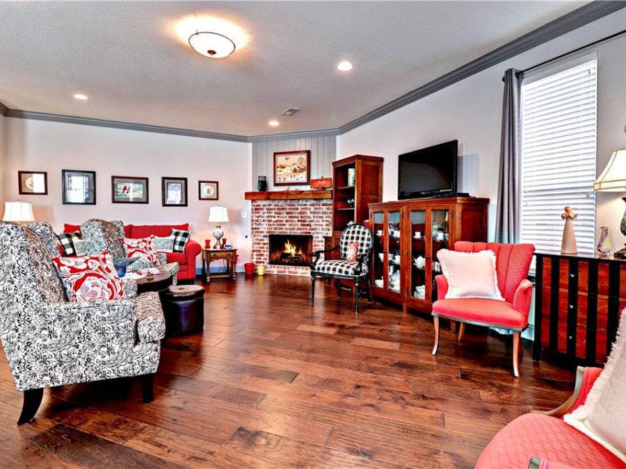 Property Image 8