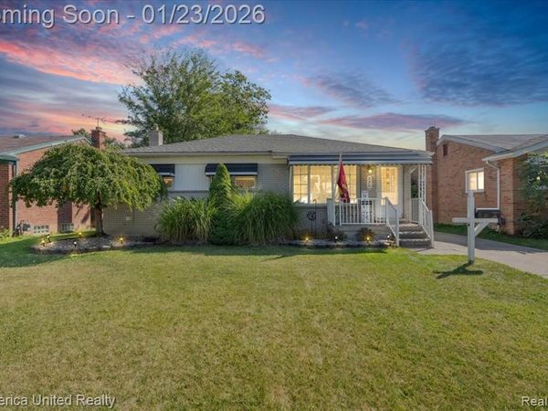 570 Cardwell Street, Garden City, MI 48135