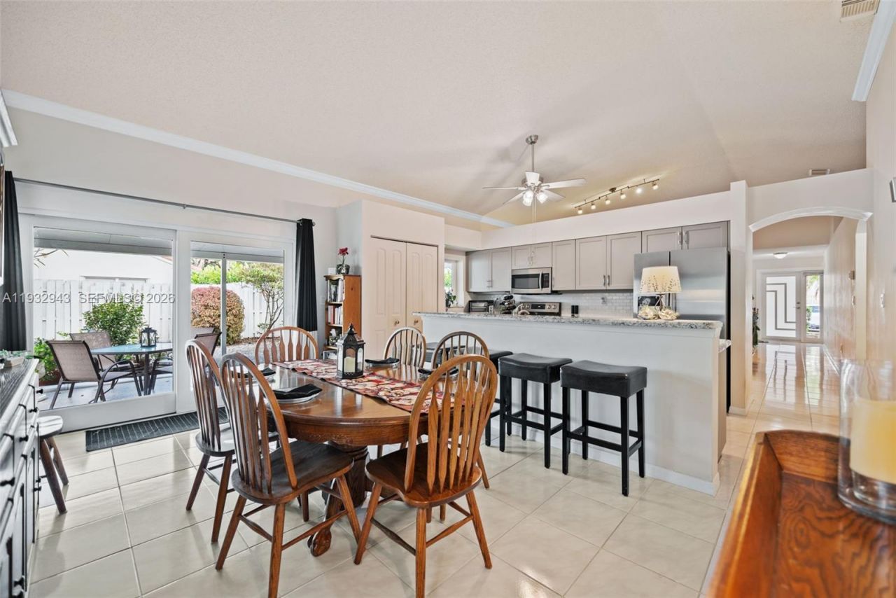 12503 NW 10th Ct, Sunrise, FL 33323 Photo