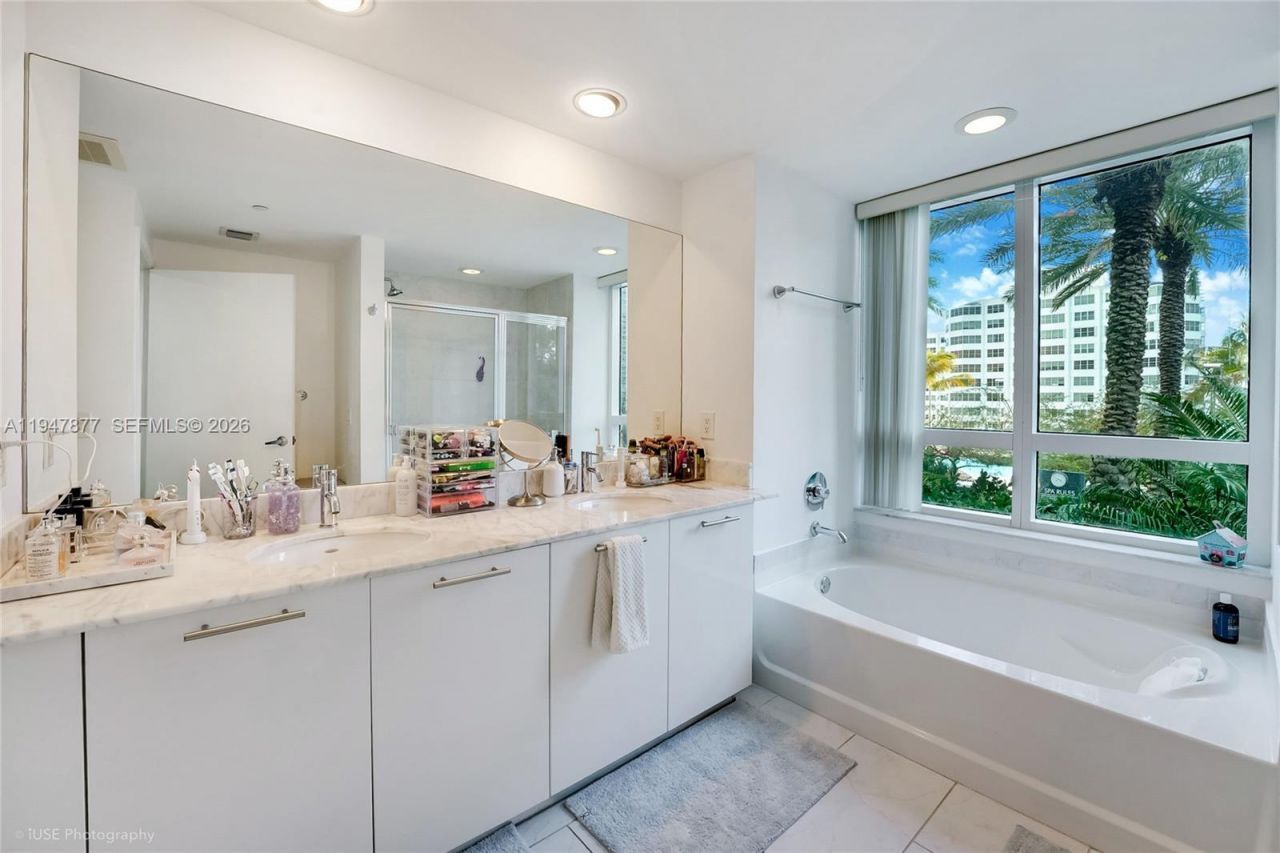 951 Brickell Ave, Unit 1110, Miami, FL 33131 Photo