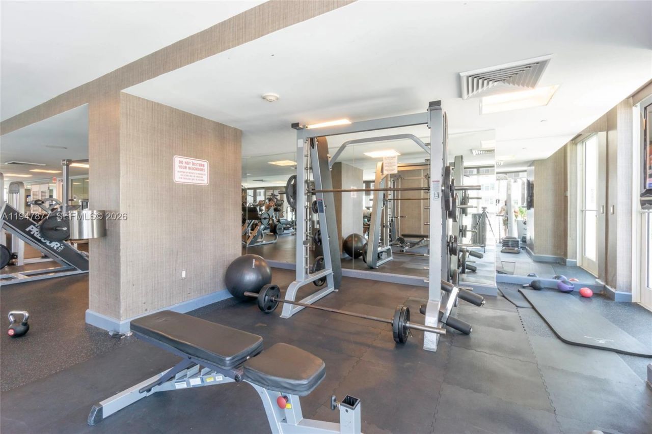 951 Brickell Ave, Unit 1110, Miami, FL 33131 Photo