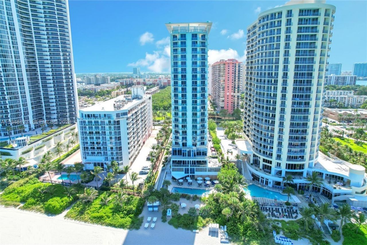17275 Collins Av, Unit 312, Sunny Isles Beach, FL 33160 Photo