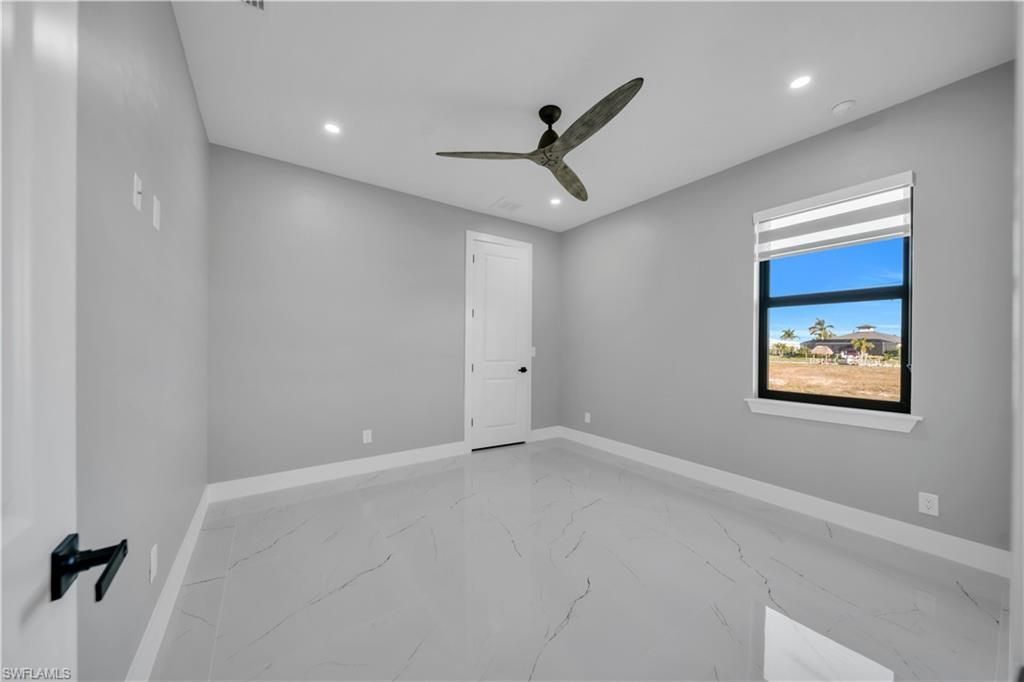 911 NW 37th Pl , Cape Coral, FL 33993 Photo