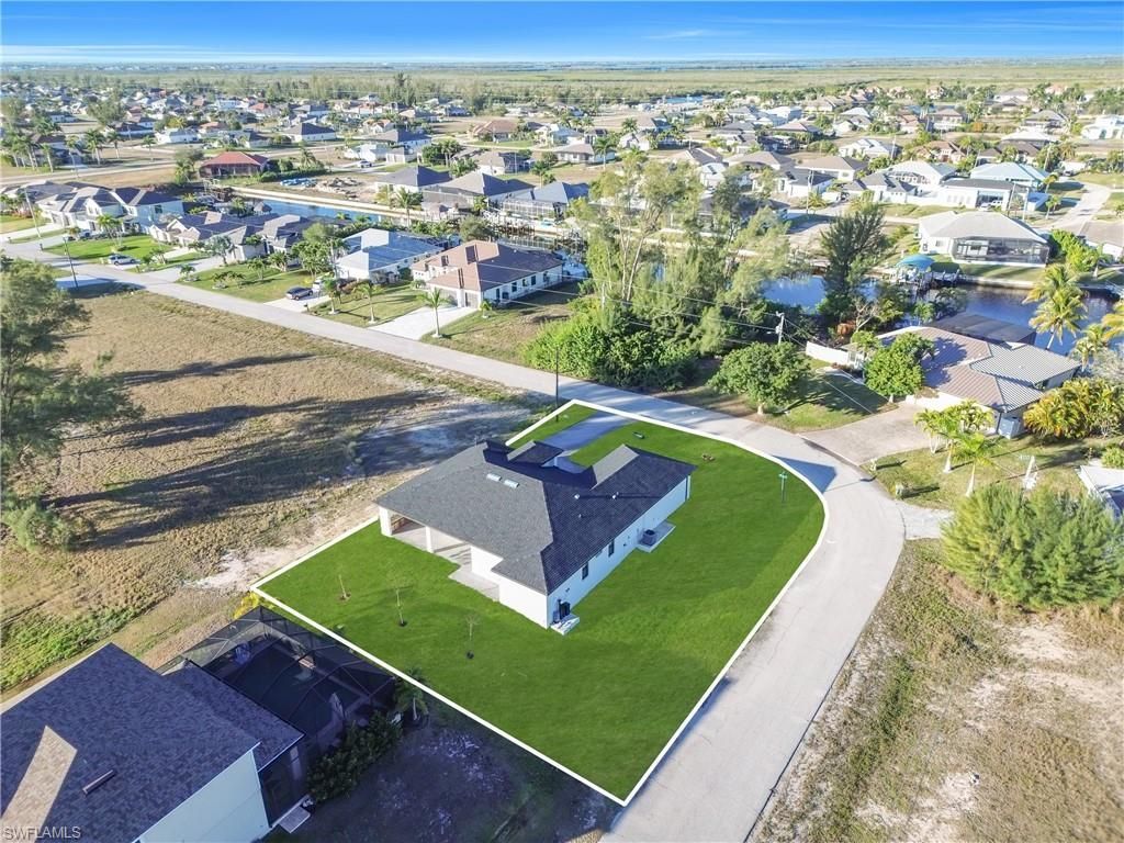 911 NW 37th Pl , Cape Coral, FL 33993 Photo