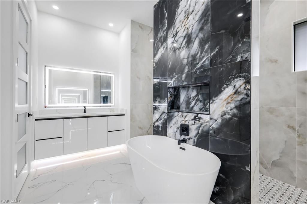 126 NW 25th St, Cape Coral, FL 33993 Photo