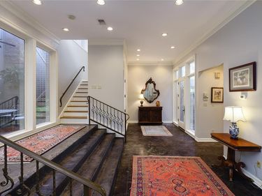 7 Glenchester Court, Dallas, TX 75225