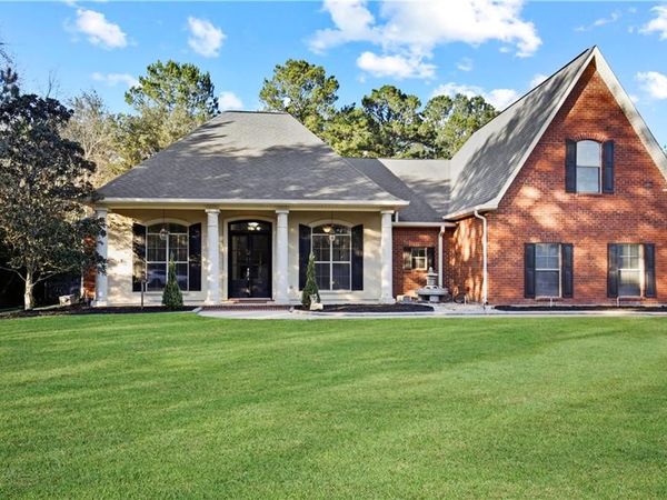 264 THORNWOOD Drive, Covington, LA 70435