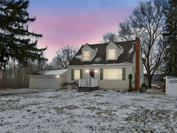 1372 4th St, Jefferson Hills, PA 15025