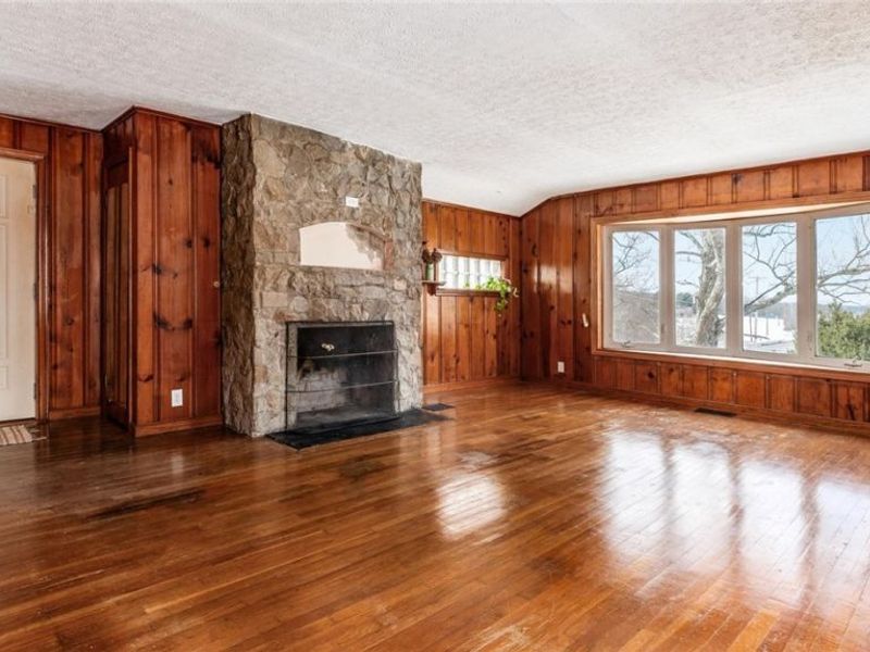 10050 Norwich Drive, Norwich, OH 43767 Photo 5