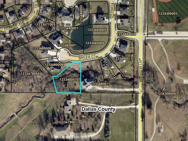 1110 S Warrior Lane, Waukee, IA 50263