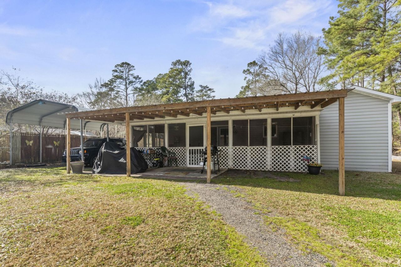 106 Fonza St. Photo 23