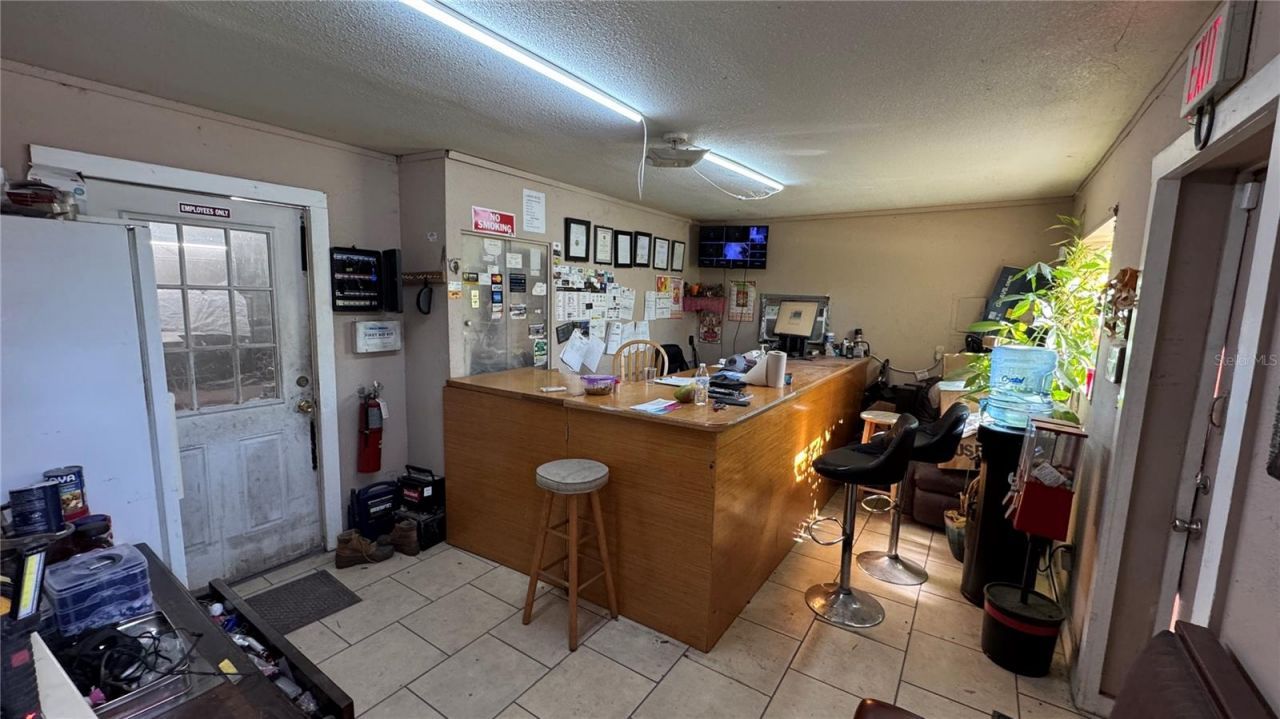 10 Barry Avenue, Mascotte, FL 34753 Photo