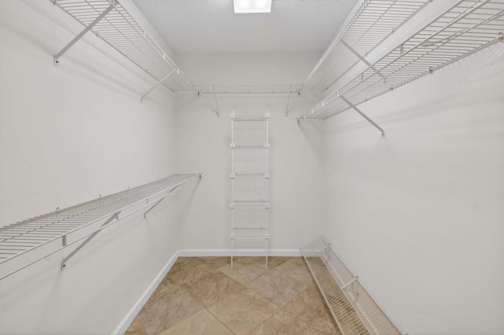 5374 Venetia Court, Unit B, Boynton Beach, FL 33437 Photo