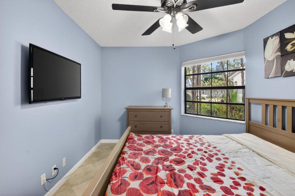 5374 Venetia Court, Unit B, Boynton Beach, FL 33437 Photo