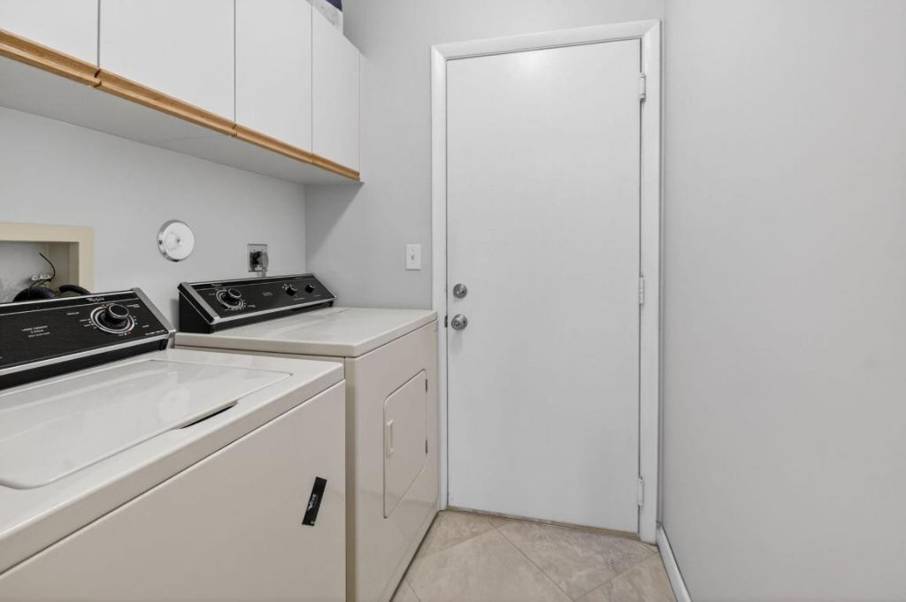 5374 Venetia Court, Unit B, Boynton Beach, FL 33437 Photo