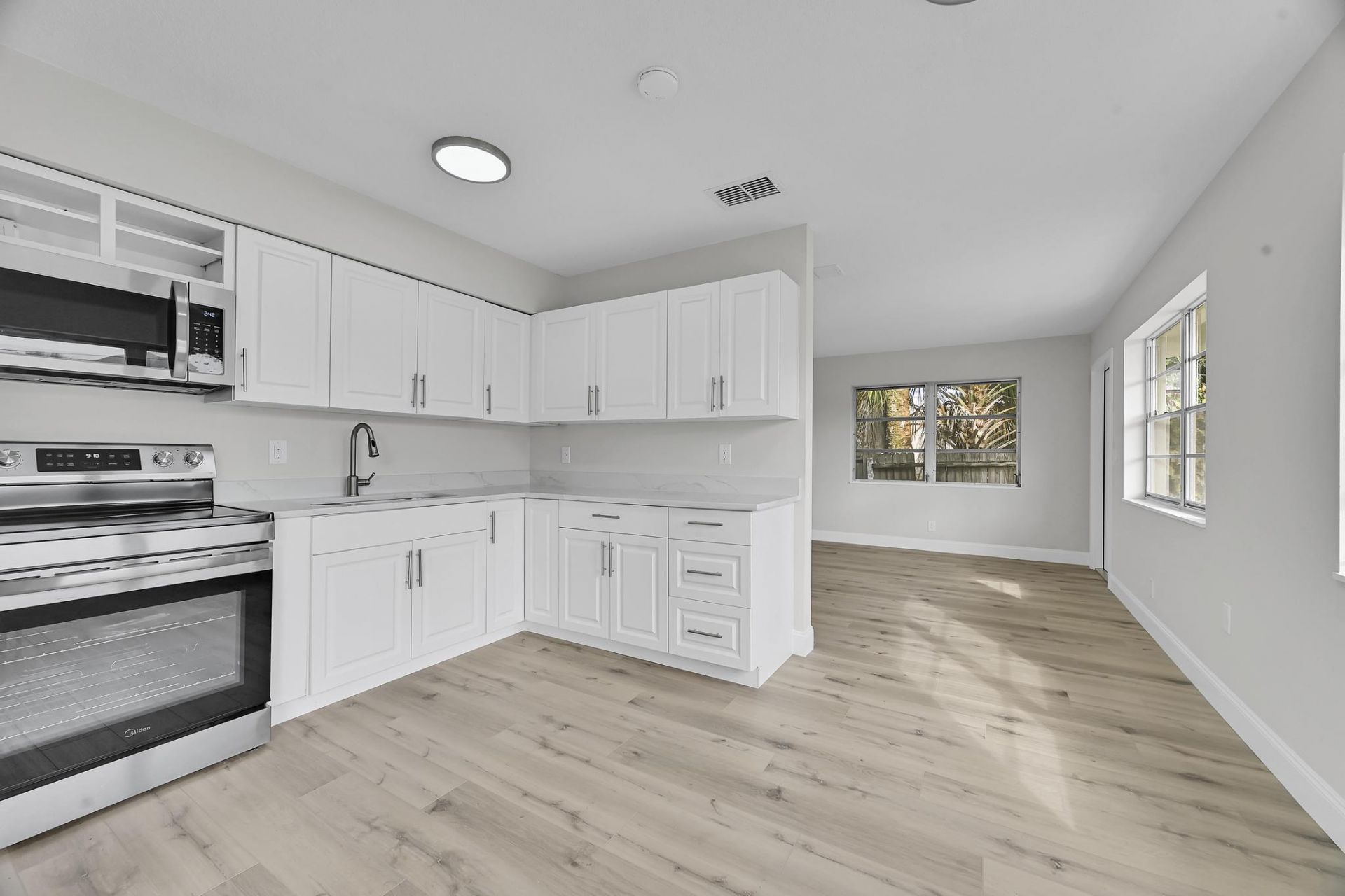 8487 SE Begonia Way, Hobe Sound, FL 33455 Photo