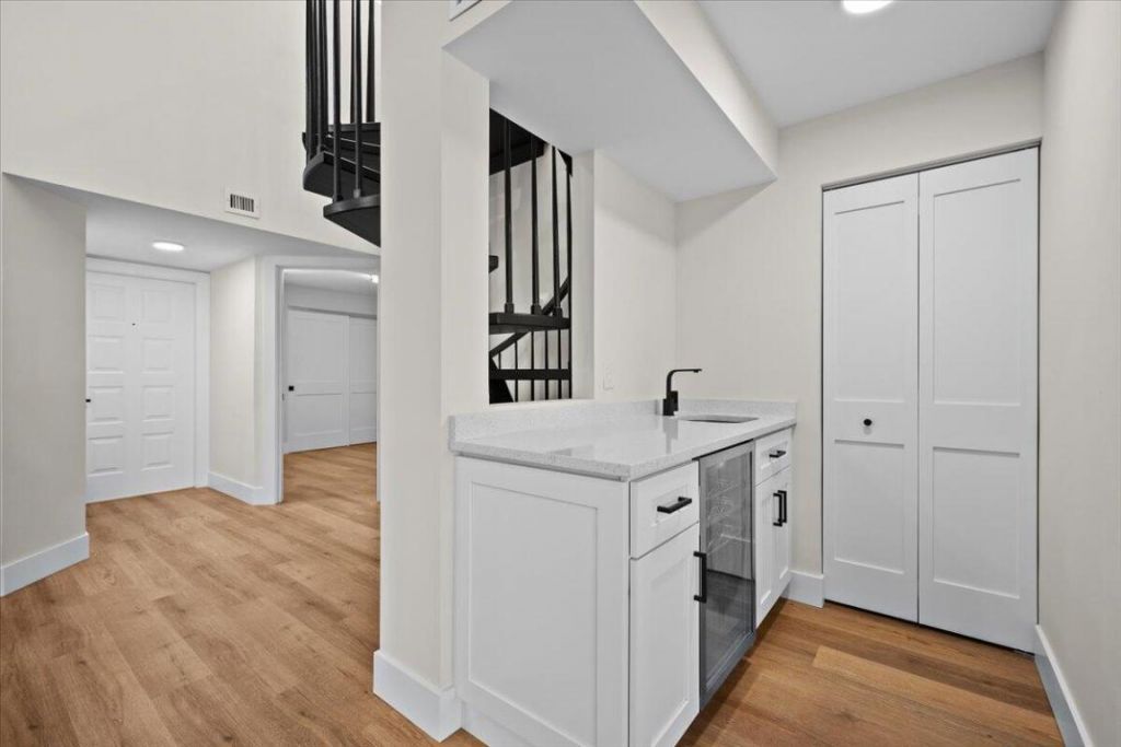 144 Bay Colony Drive N, Unit Penthouse, Juno Beach, FL 33408 Photo