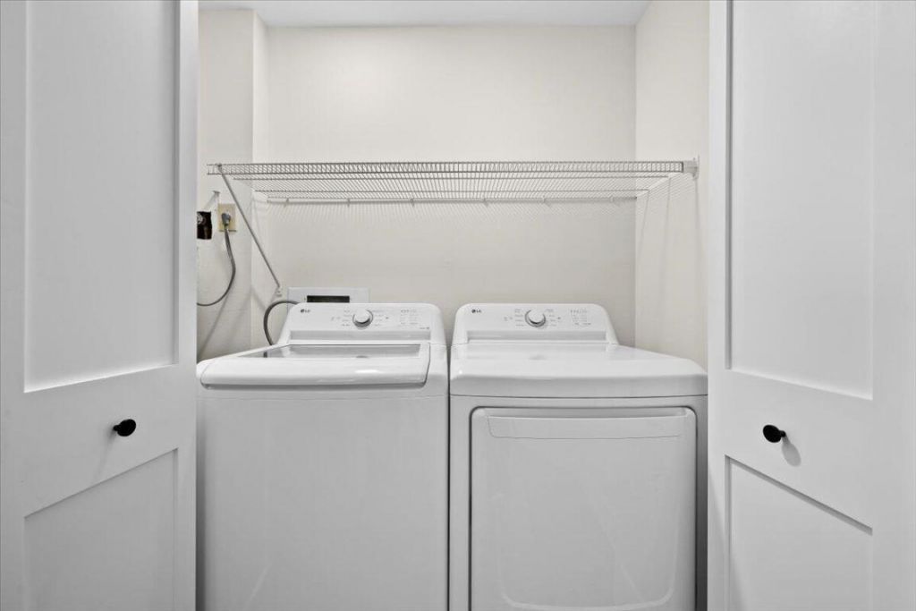 144 Bay Colony Drive N, Unit Penthouse, Juno Beach, FL 33408 Photo