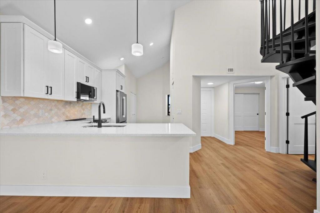 144 Bay Colony Drive N, Unit Penthouse, Juno Beach, FL 33408 Photo