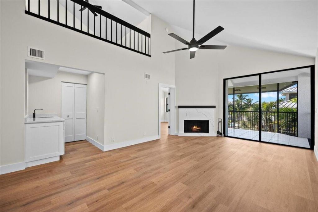 144 Bay Colony Drive N, Unit Penthouse, Juno Beach, FL 33408 Photo