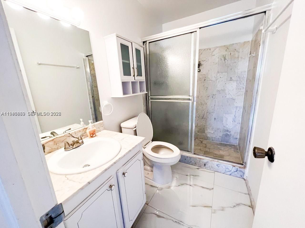 6395 Bay Club Dr, Unit 4, Fort Lauderdale, FL 33308 Photo