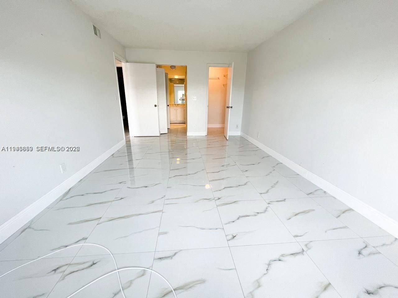 6395 Bay Club Dr, Unit 4, Fort Lauderdale, FL 33308 Photo