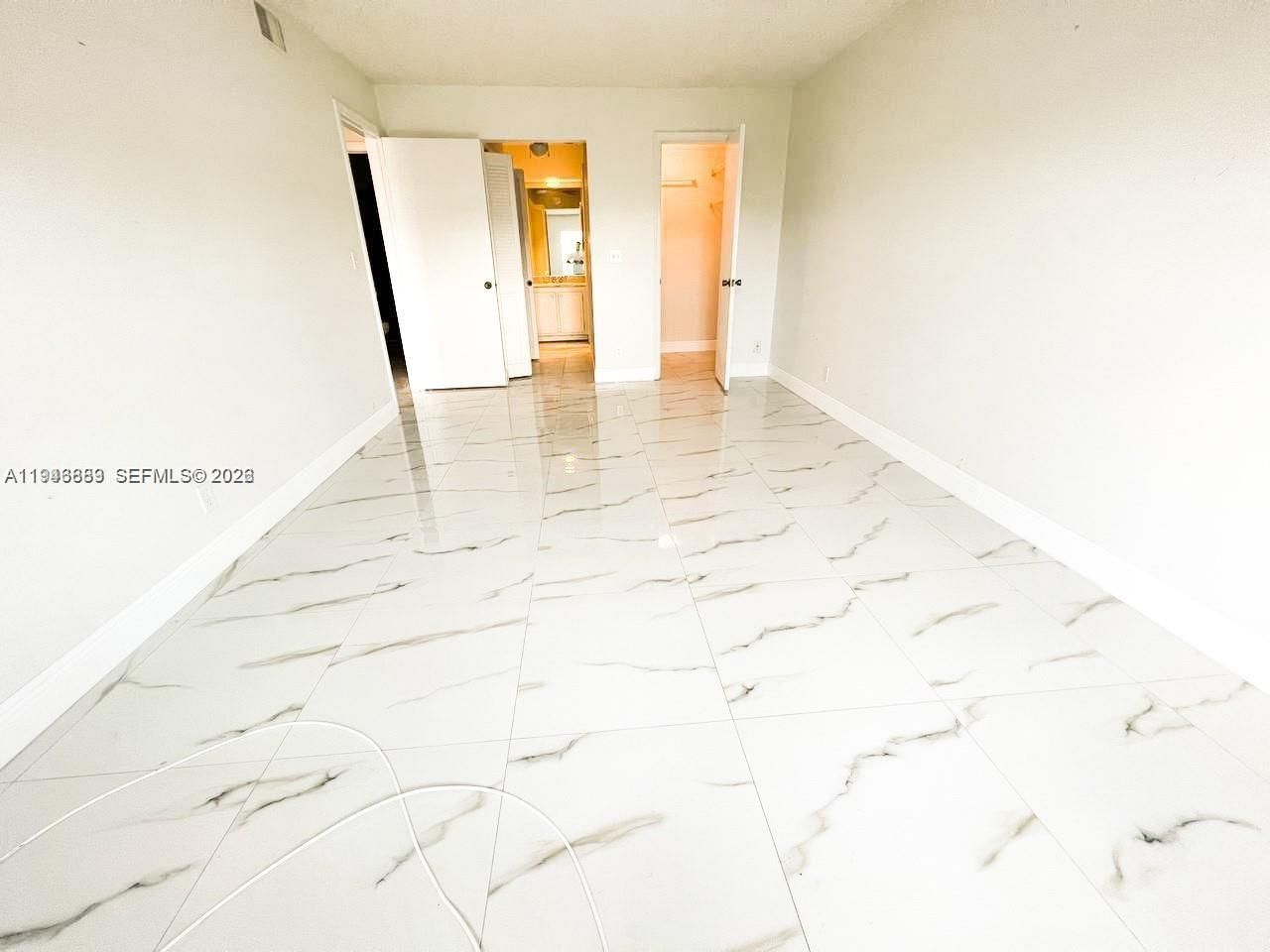 6395 Bay Club Dr, Unit 4, Fort Lauderdale, FL 33308 Photo