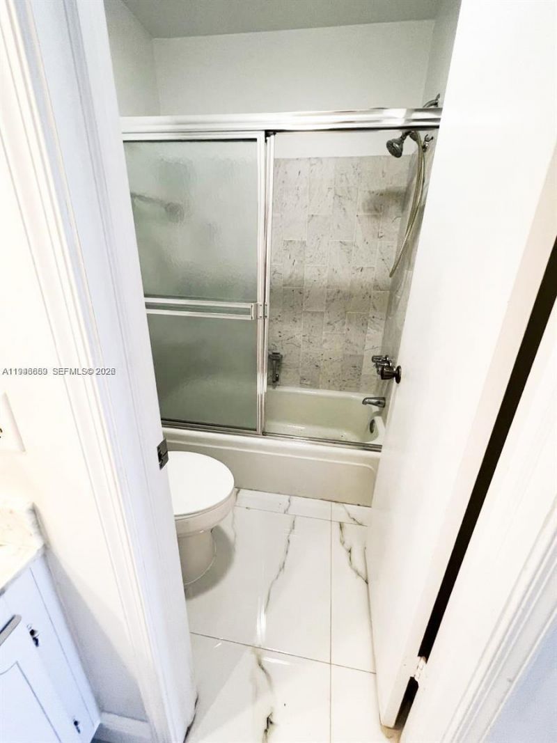 6395 Bay Club Dr, Unit 4, Fort Lauderdale, FL 33308 Photo