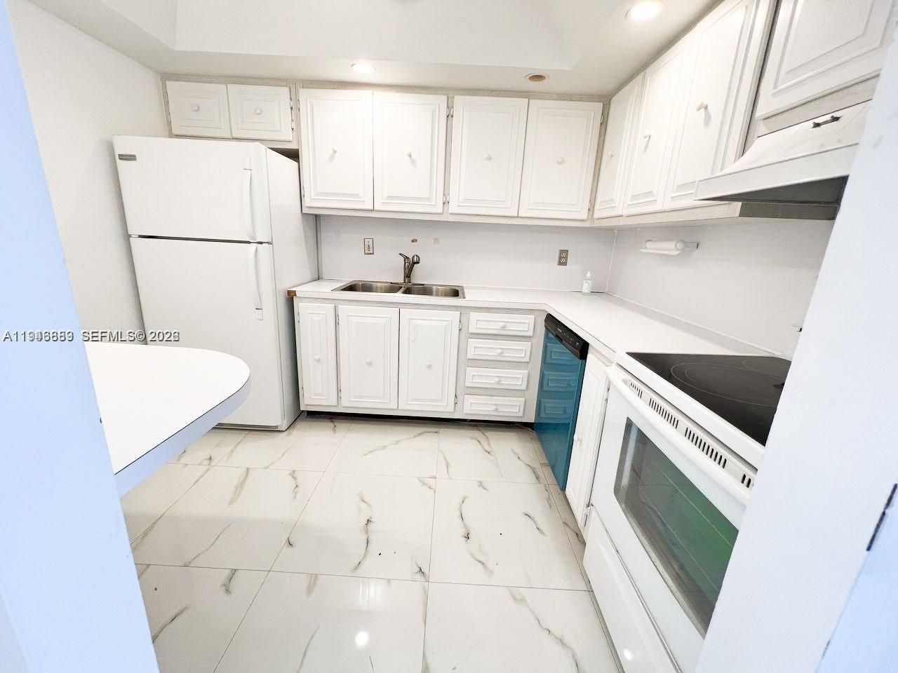 6395 Bay Club Dr, Unit 4, Fort Lauderdale, FL 33308 Photo