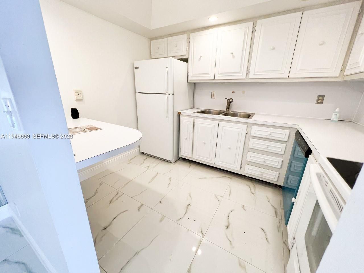 6395 Bay Club Dr, Unit 4, Fort Lauderdale, FL 33308 Photo