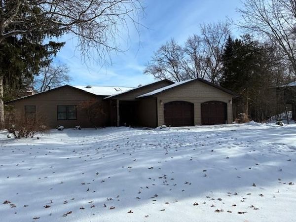 W13102 E Lake Drive, Lodi, WI 53555