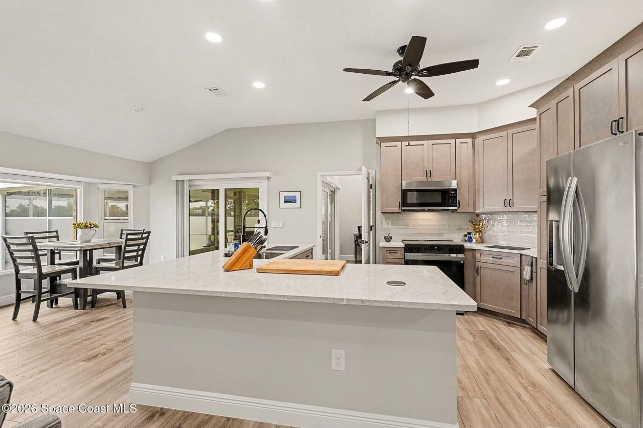 355 Lake View Lane, Palm Bay, FL 32909 Photo