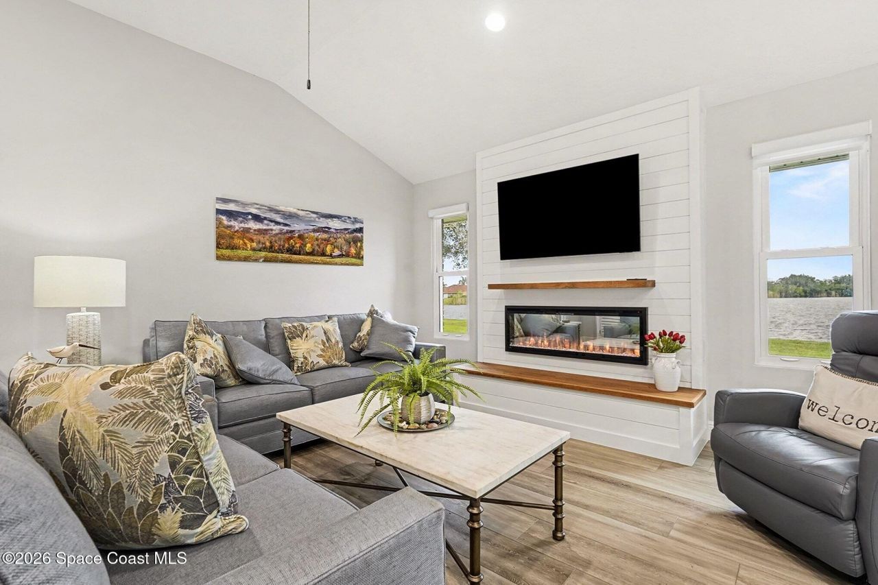 355 Lake View Lane, Palm Bay, FL 32909 Photo