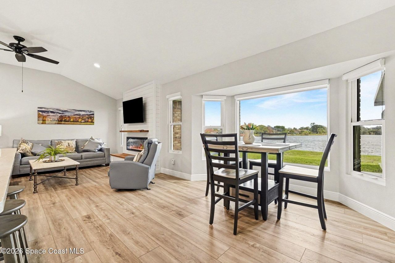 355 Lake View Lane, Palm Bay, FL 32909 Photo