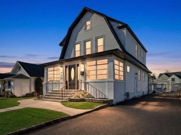 811 Rue Ave, Point Pleasant, NJ 08742