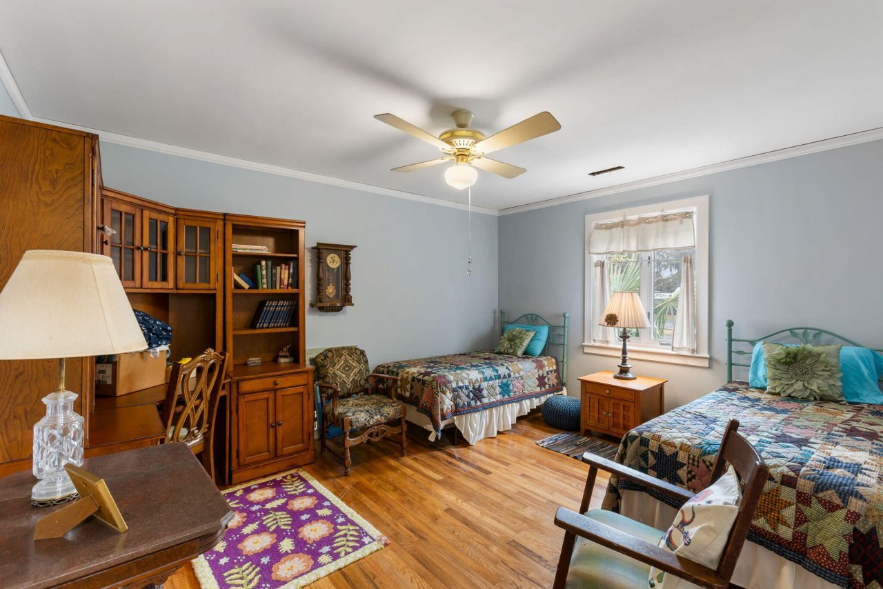 1363 S Edgewater Drive Photo 25